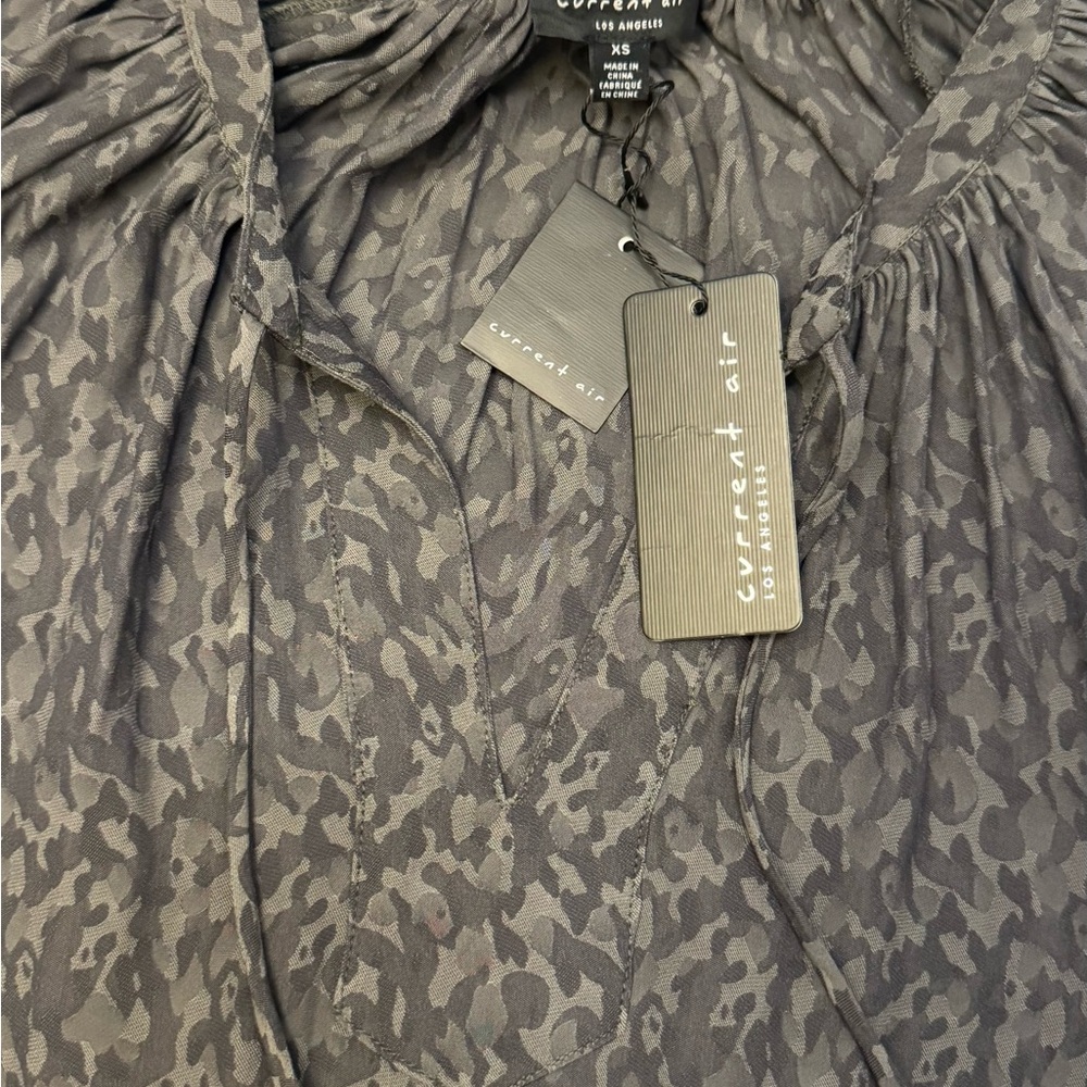 Current Air Gray Casual Button Down Blouse XS Urban Camouflage